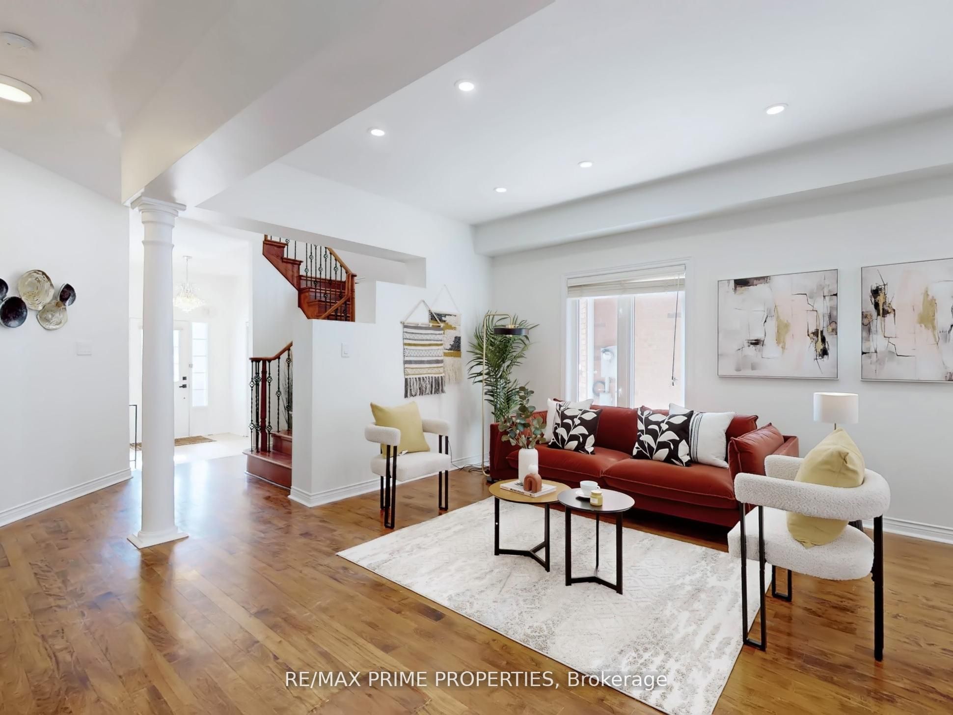 22 Waymount Avenue