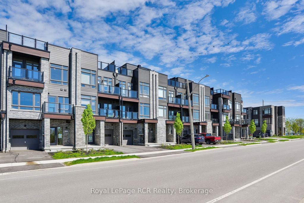 Photo of 150 Elgin Street, Orillia, ON L3V 8P7 (MLS # S12631414)