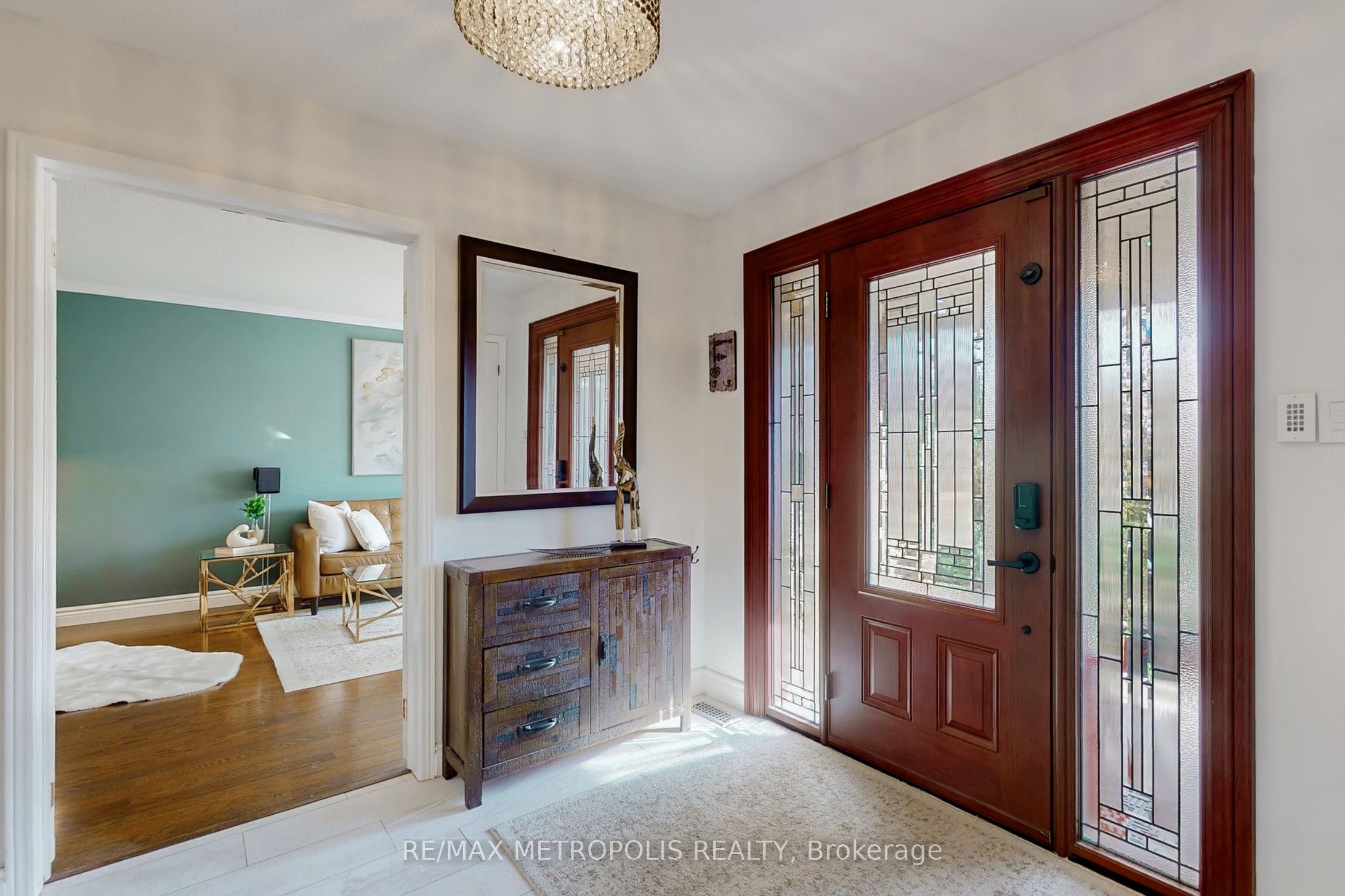 1310 Golden Meadow Trail