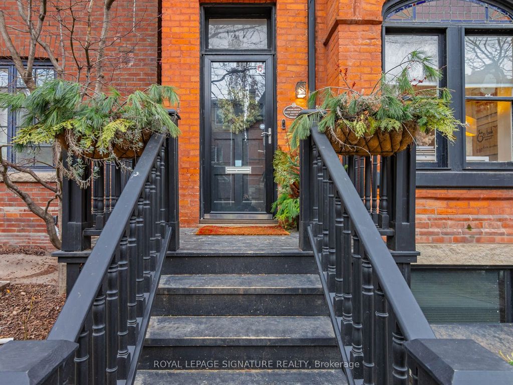 Photo of 14 Tranby Avenue, Toronto, ON M5R 1N5 (MLS # C12438133)