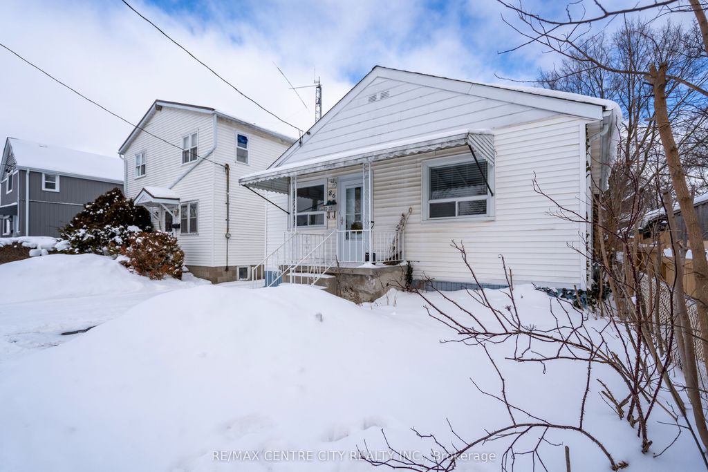 Photo of 86 Price Street, London East, ON N5Z 2J3 (MLS # X12751024)