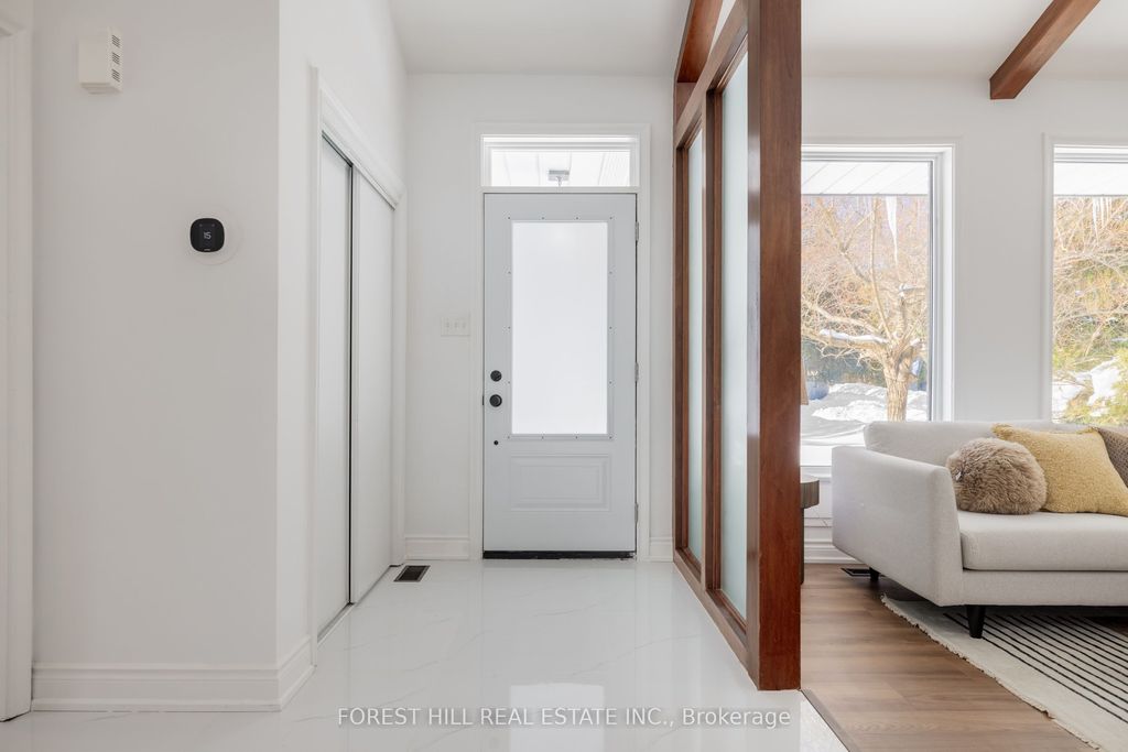 Photo of 37 Farmcote Road, Toronto, ON M3B 2Z6 (MLS # C12754114)