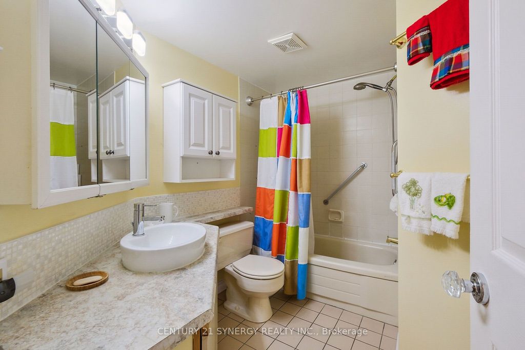 Photo of 295 Gilmour Street #104, Ottawa Centre, ON K2P 0P7 (MLS # X12632722)