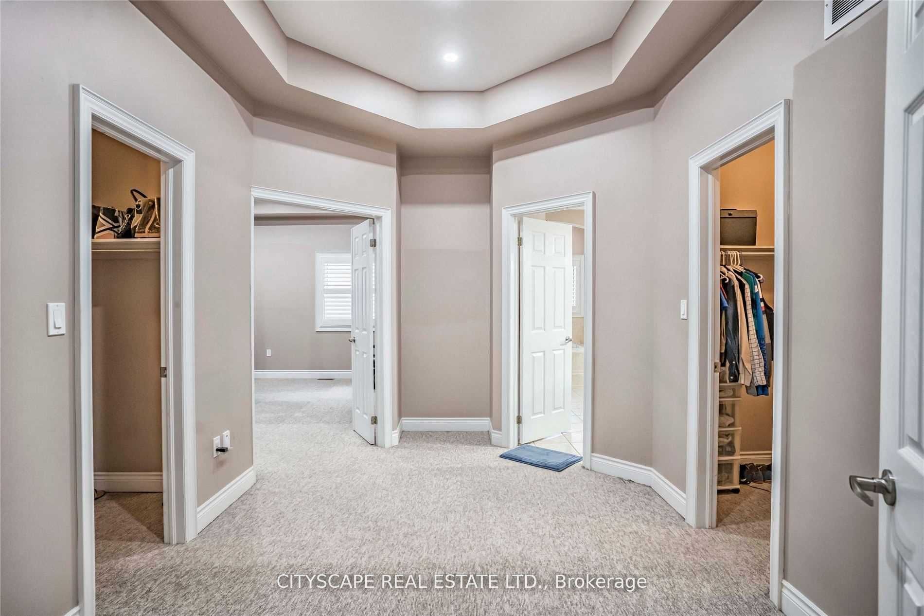 3274 Erin Centre Boulevard