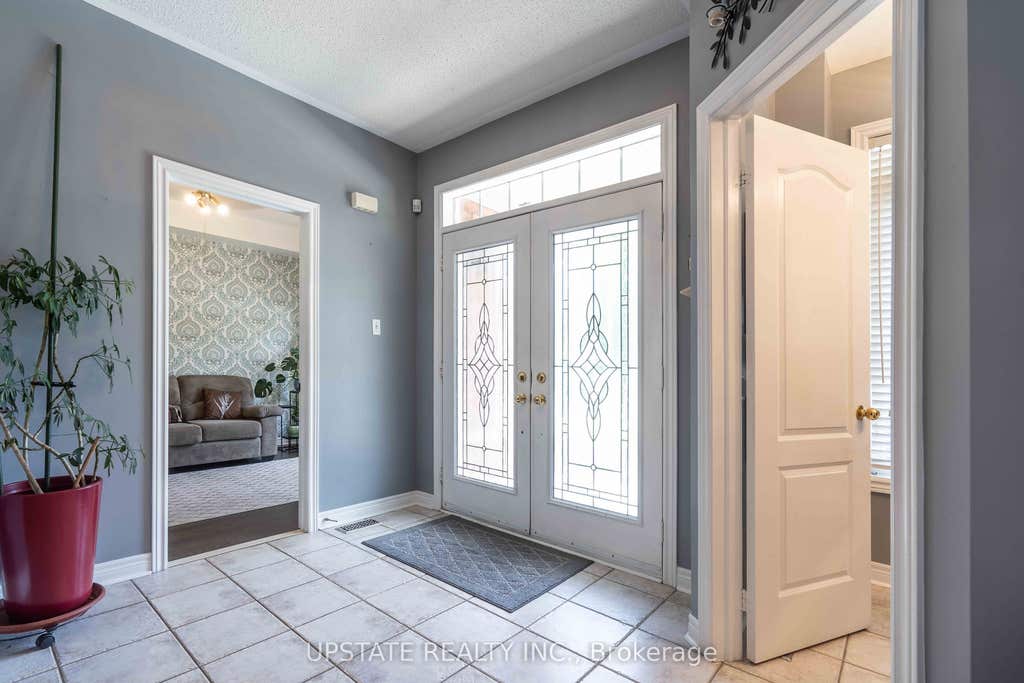 Photo of 29 Blaketon Court, Brampton, ON L6P 1K7 (MLS # W13446212)