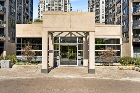 Photo of 28 Hollywood Avenue #1211, Toronto, ON M2N 6S4 (MLS # C12595788)