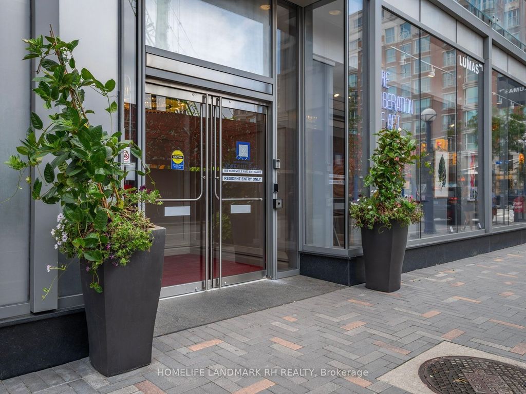 Photo of 155 Yorkville Avenue #2315, Toronto, ON M5R 0B4 (MLS # C12457975)