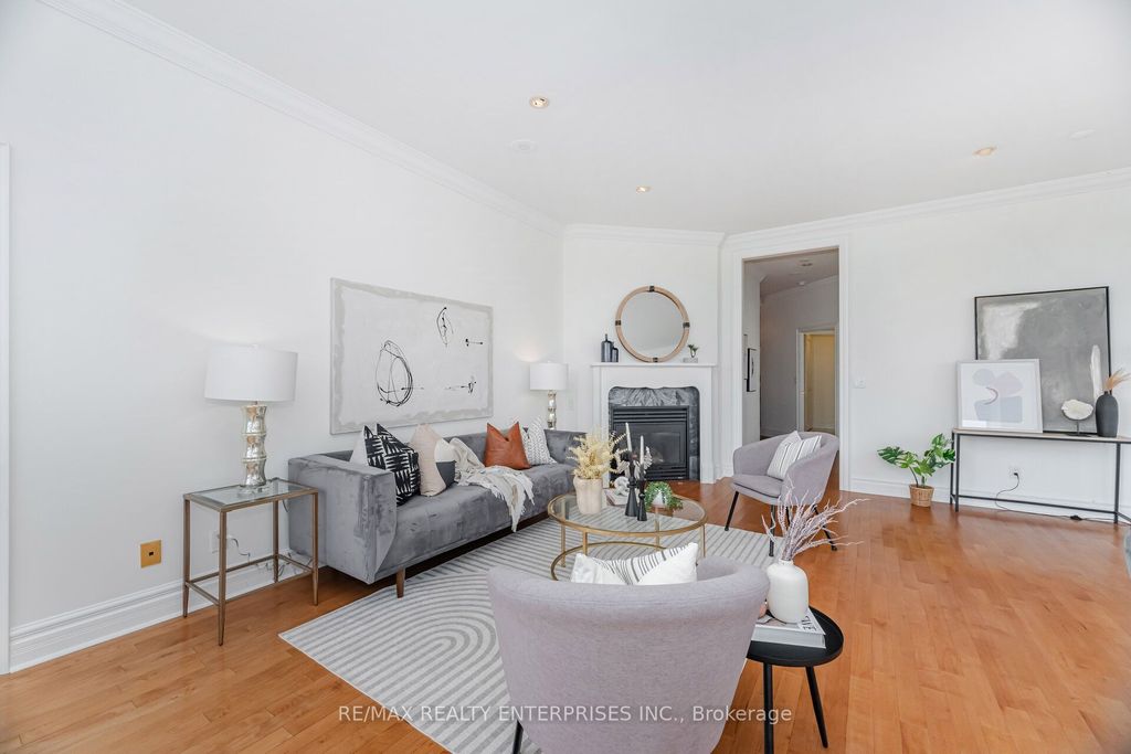 Photo of 2662 Bloor Street W #PH-1108, Toronto, ON M8X 2Z7 (MLS # W12425311)