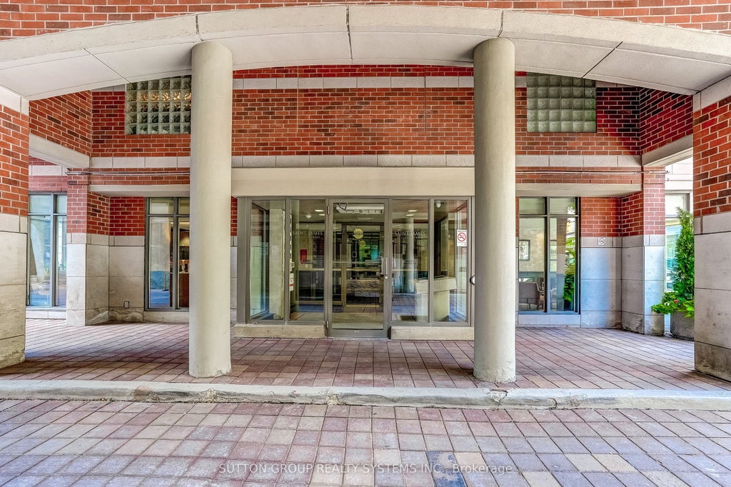 Photo of 39 Jarvis Street #PH807, Toronto, ON M5E 1Z5 (MLS # C13785982)