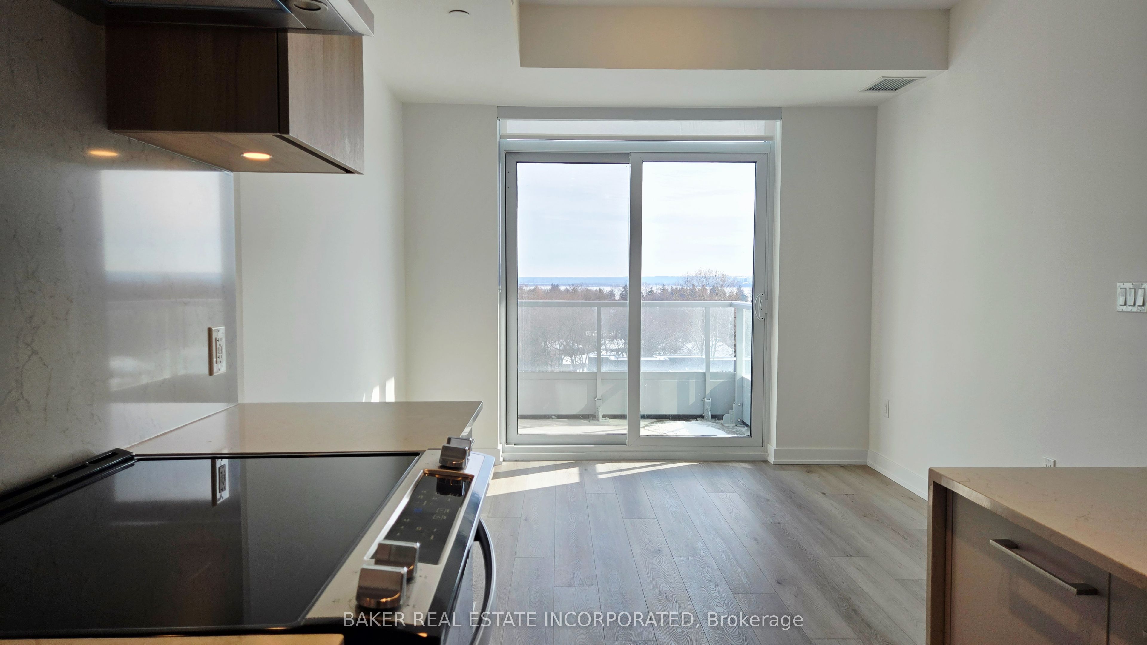 500 Plains Road E LPH 4