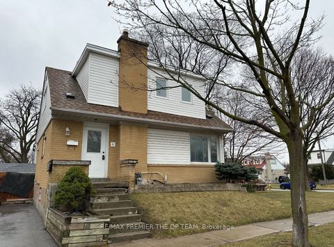 Photo of 41 Tofield Crescent, Toronto, ON M9W 2B8 (MLS # W12413602)