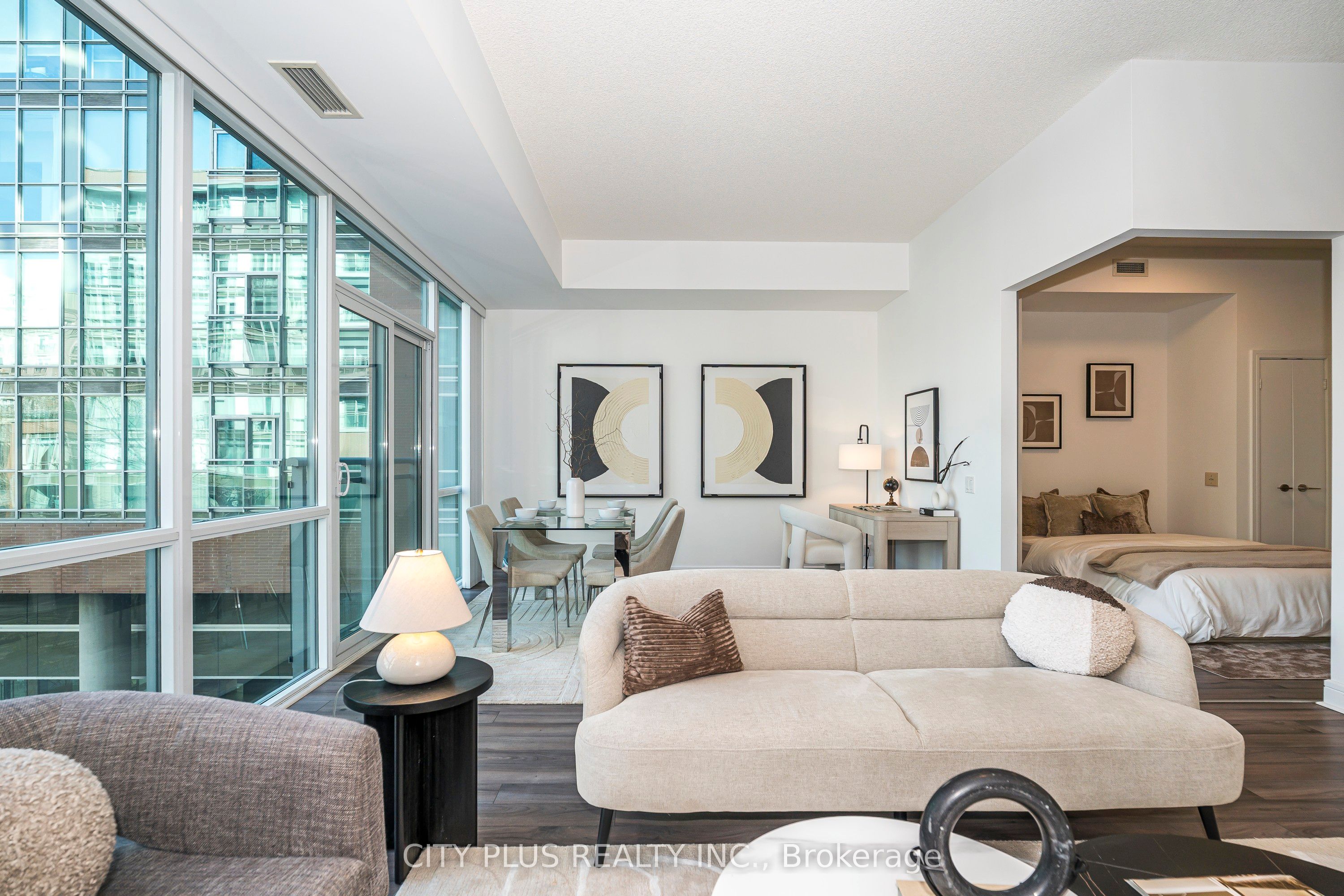 112 George Street S304