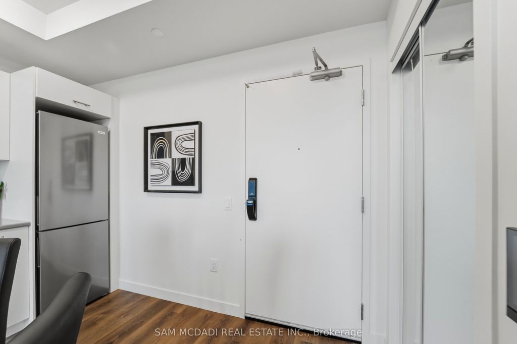 Photo of 461 Green Road #1012, Hamilton, ON L8E 5B4 (MLS # X13054262)