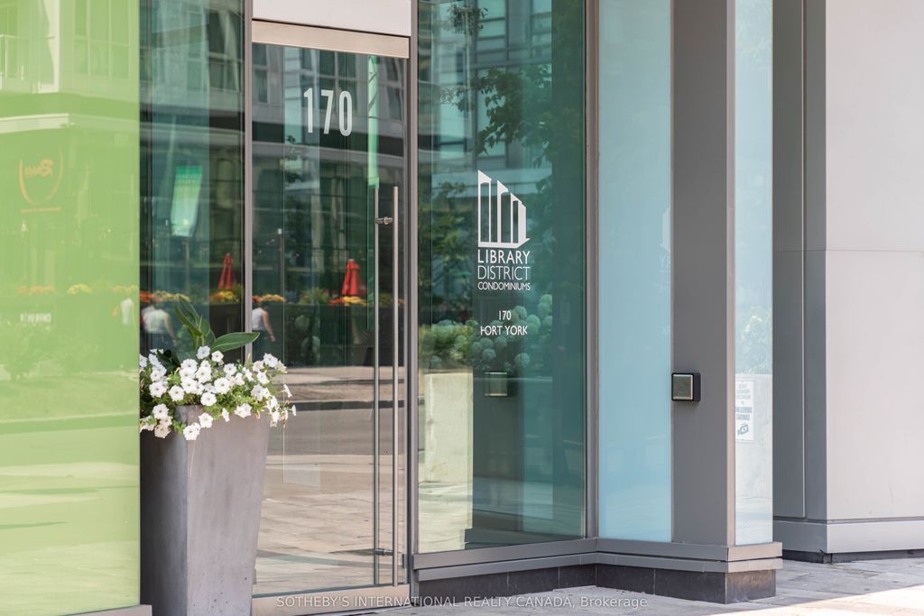 Photo of 170 Fort York Boulevard #2802, Toronto, ON M5V 0E6 (MLS # C12530004)