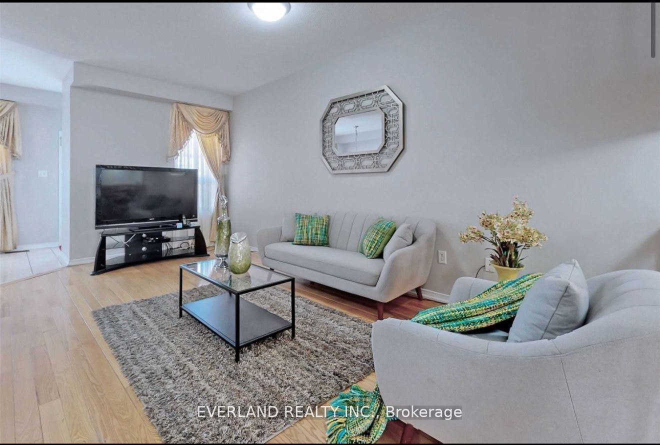 806 Castlemore Avenue