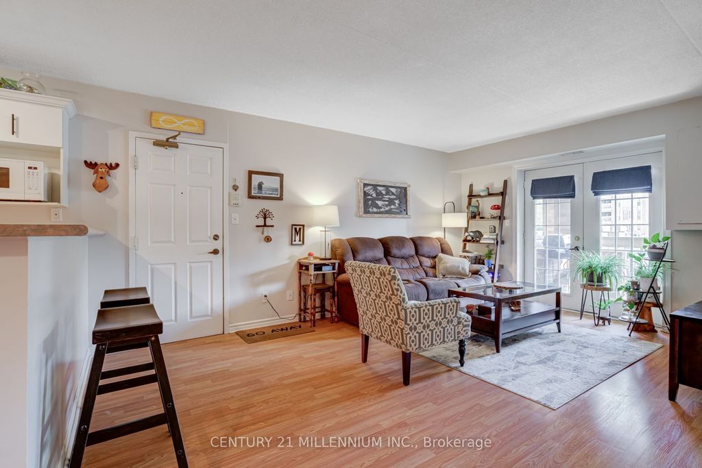 Photo of 4003 Kilmer Drive #110, Burlington, ON L7M 4M1 (MLS # W12858890)
