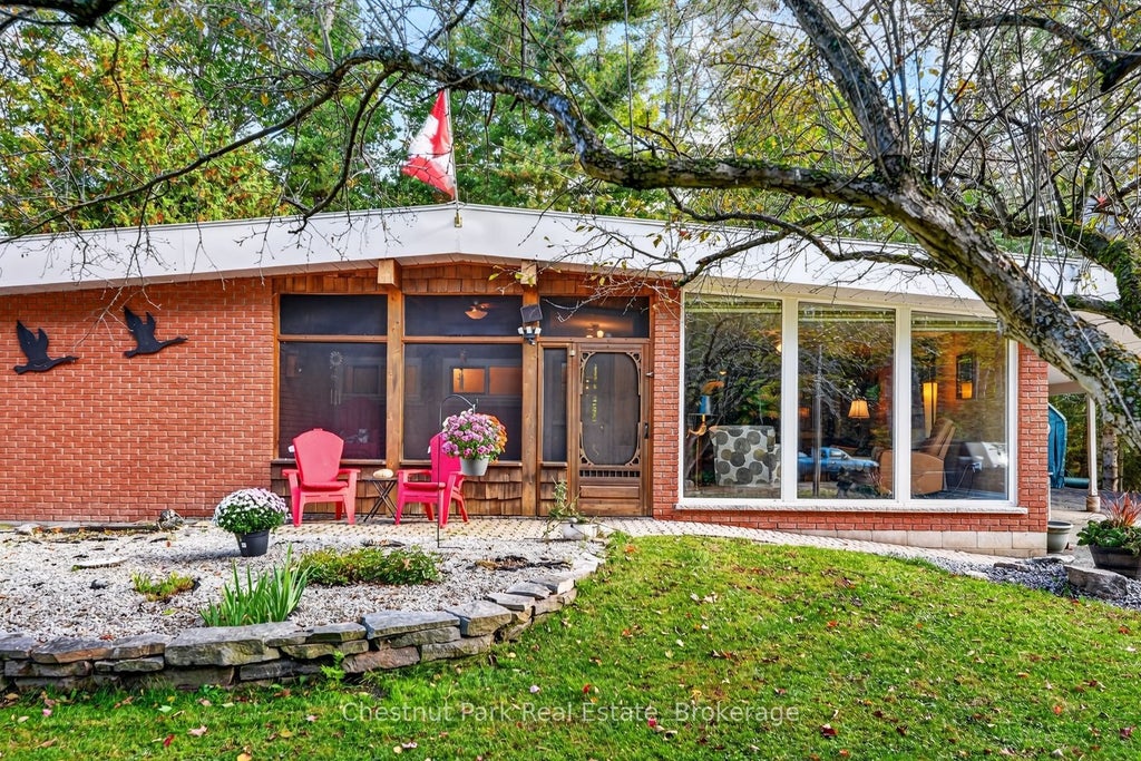 Photo of 240 Knister Road, Gravenhurst, ON P1P 1R4 (MLS # X13886528)