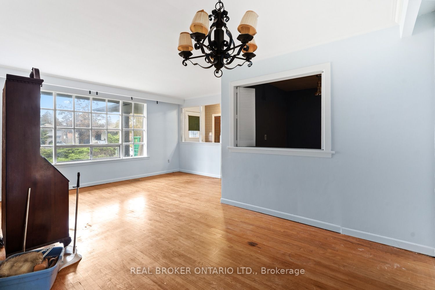 361 Rathburn Road