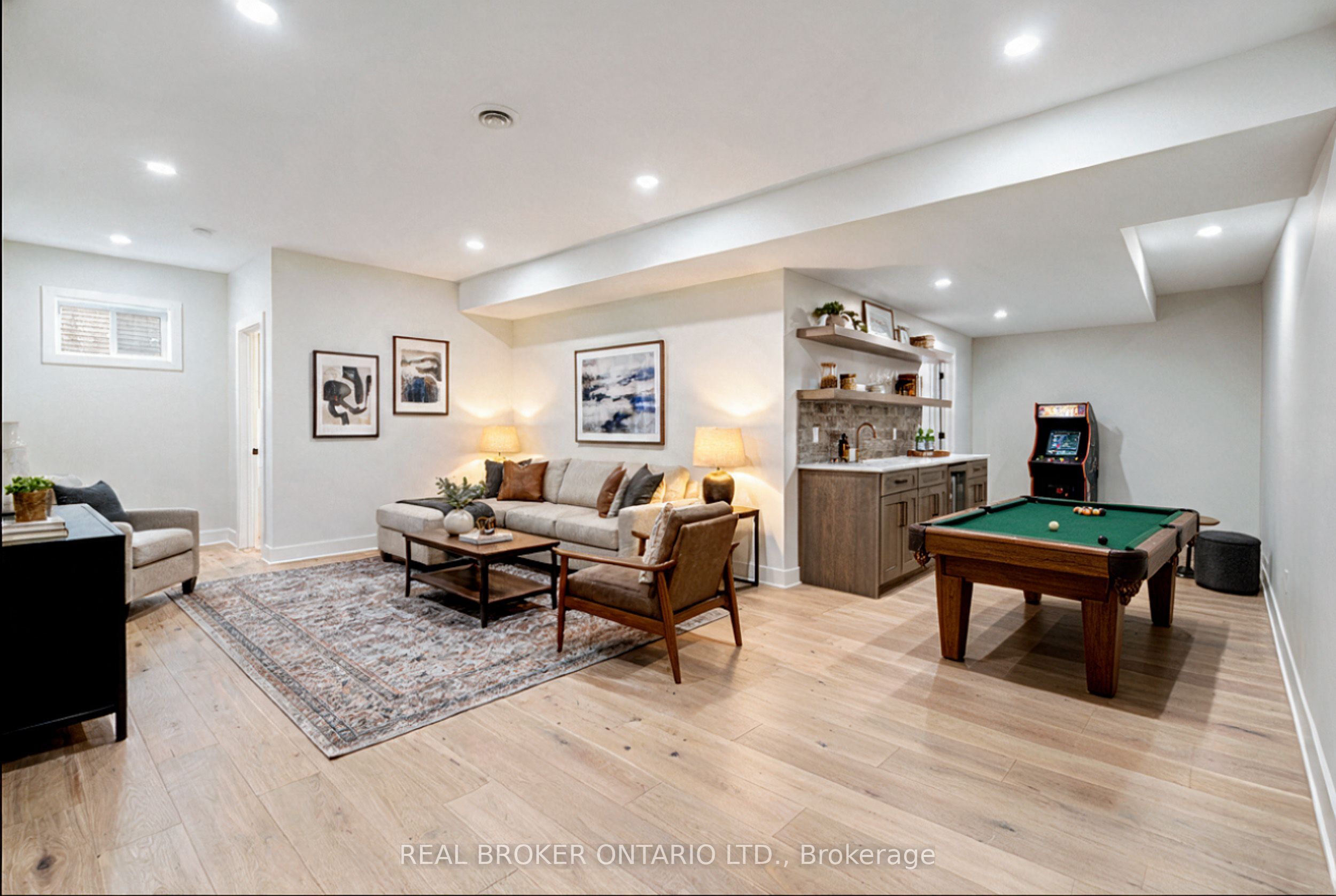 361 Rathburn Road