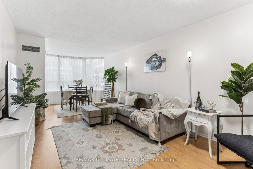 Photo of 717 Bay Street #403, Toronto, ON M5G 2J9 (MLS # C12870662)