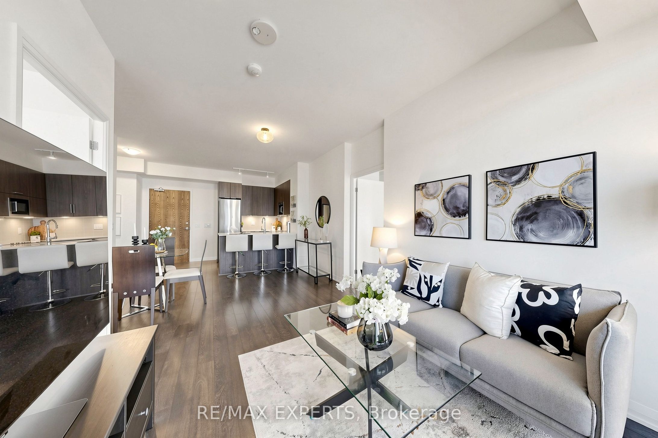 99 Eagle Rock Way 302