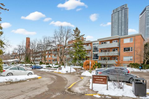 21 Dale Avenue 544 Toronto ON M4W 1K3