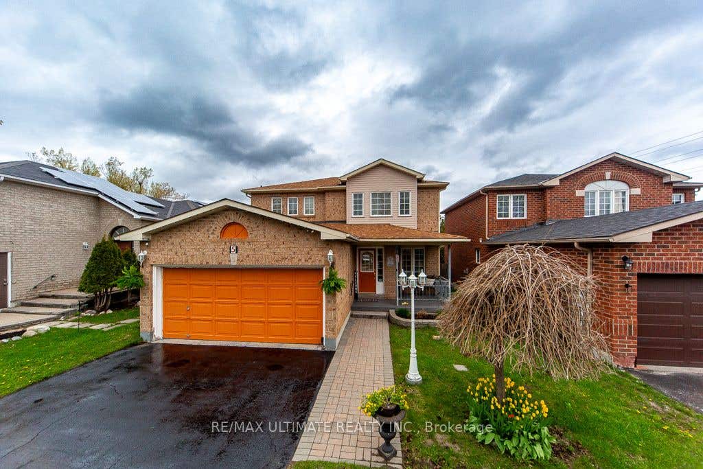Photo of 5 Twiss Drive, Barrie, ON L4N 8P3 (MLS # S13135180)