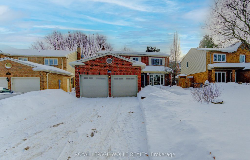 Photo of 21 Sandcliffe Place, Waterloo, ON N2T 1A8 (MLS # X12756540)