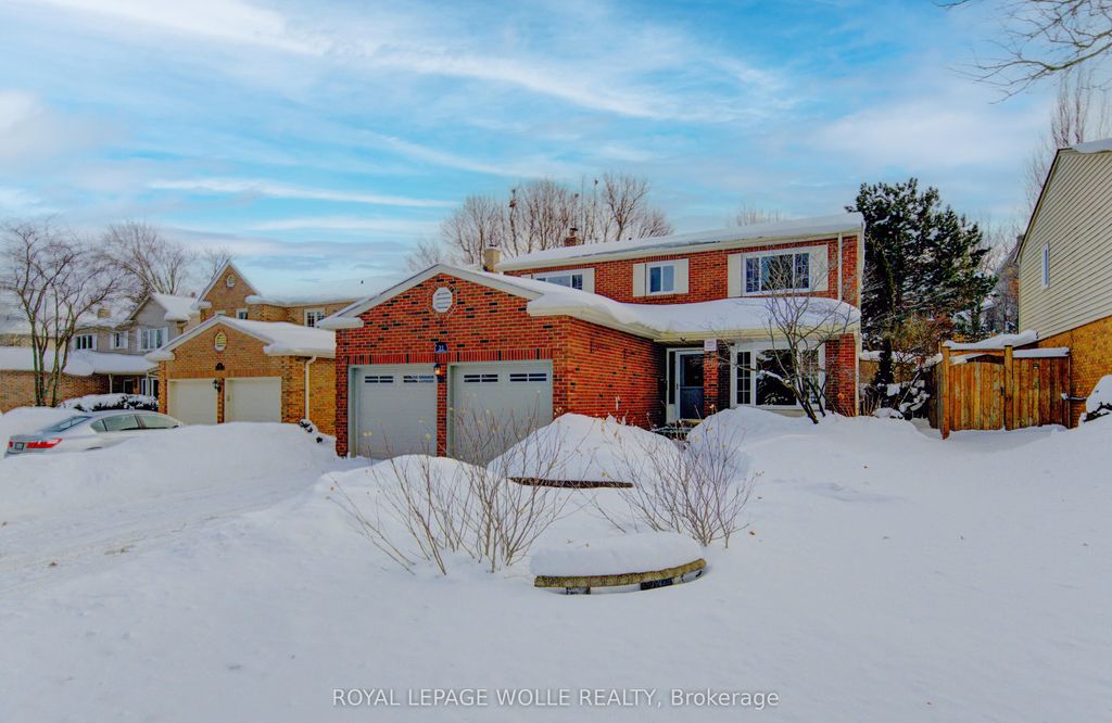 Photo of 21 Sandcliffe Place, Waterloo, ON N2T 1A8 (MLS # X12756540)