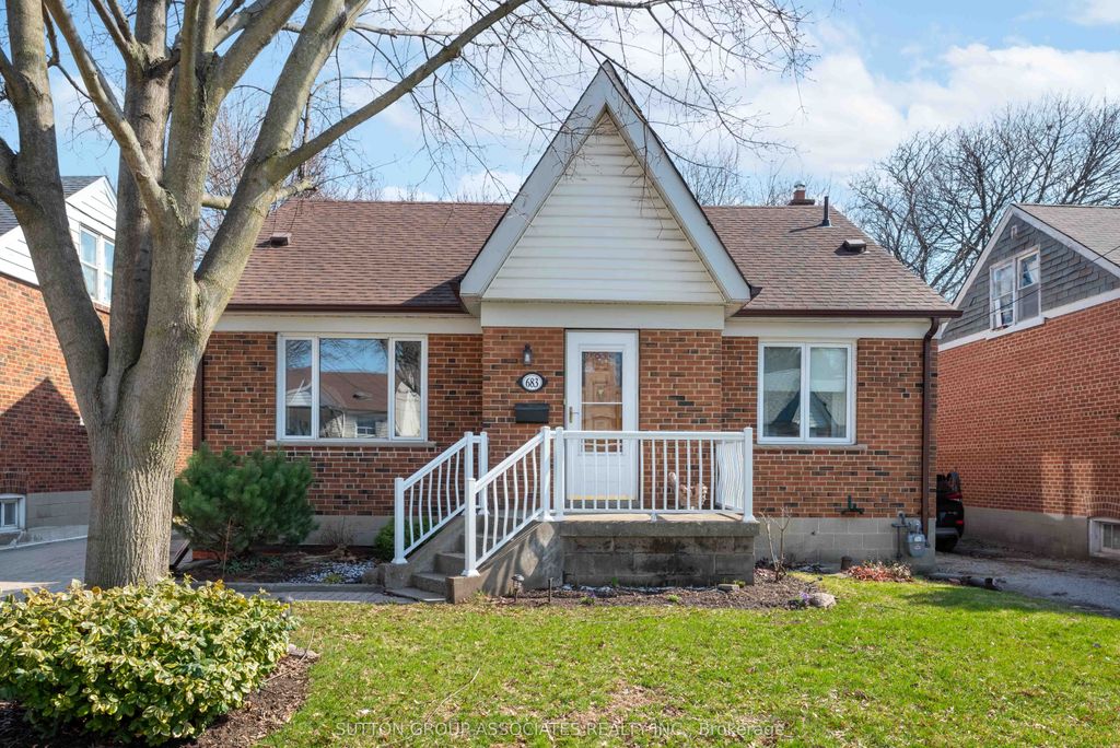 Photo of 683 Glengrove Avenue, Toronto, ON M6B 2J2 (MLS # W12971304)