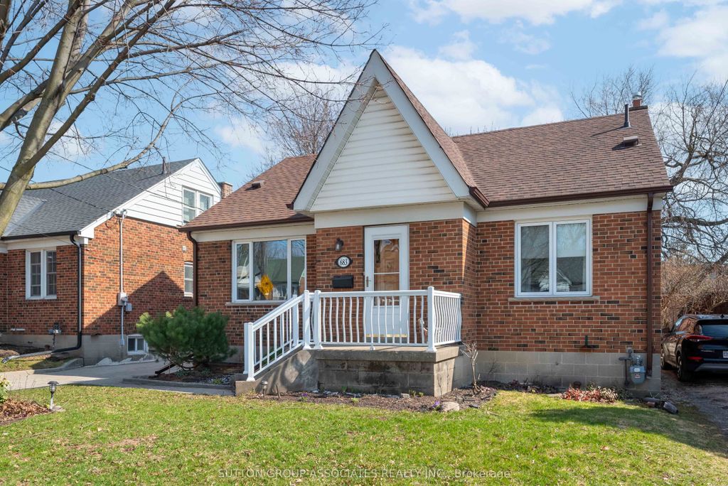 Photo of 683 Glengrove Avenue, Toronto, ON M6B 2J2 (MLS # W12971304)