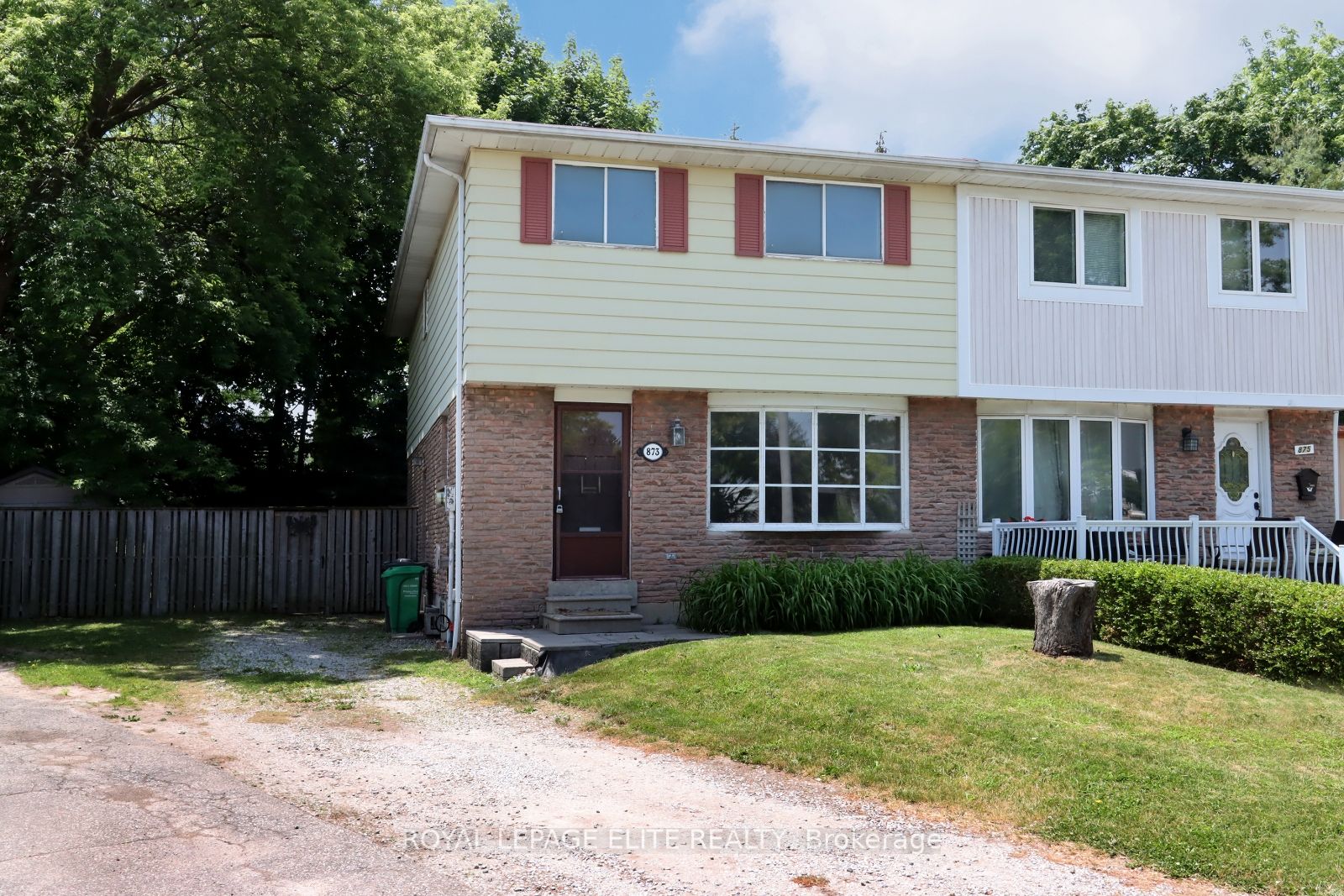 873 HOLLYHILL Court