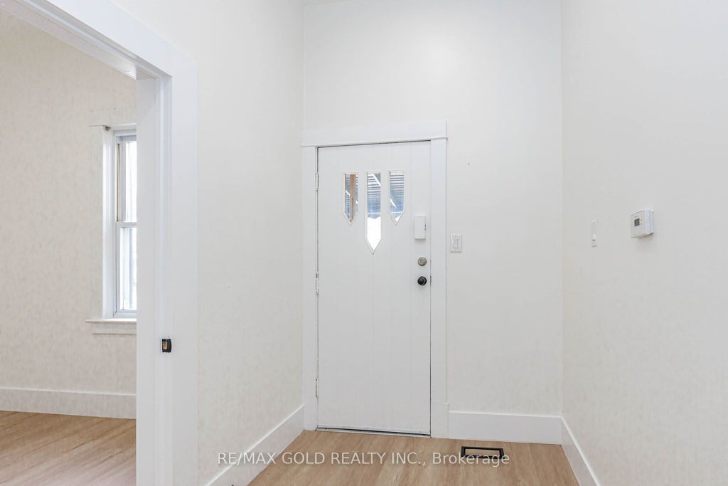 Photo of 108 Norfolk Avenue, Cambridge, ON N1R 3V2 (MLS # X13810242)