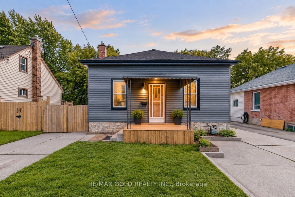 Photo of 108 Norfolk Avenue, Cambridge, ON N1R 3V2 (MLS # X13810242)