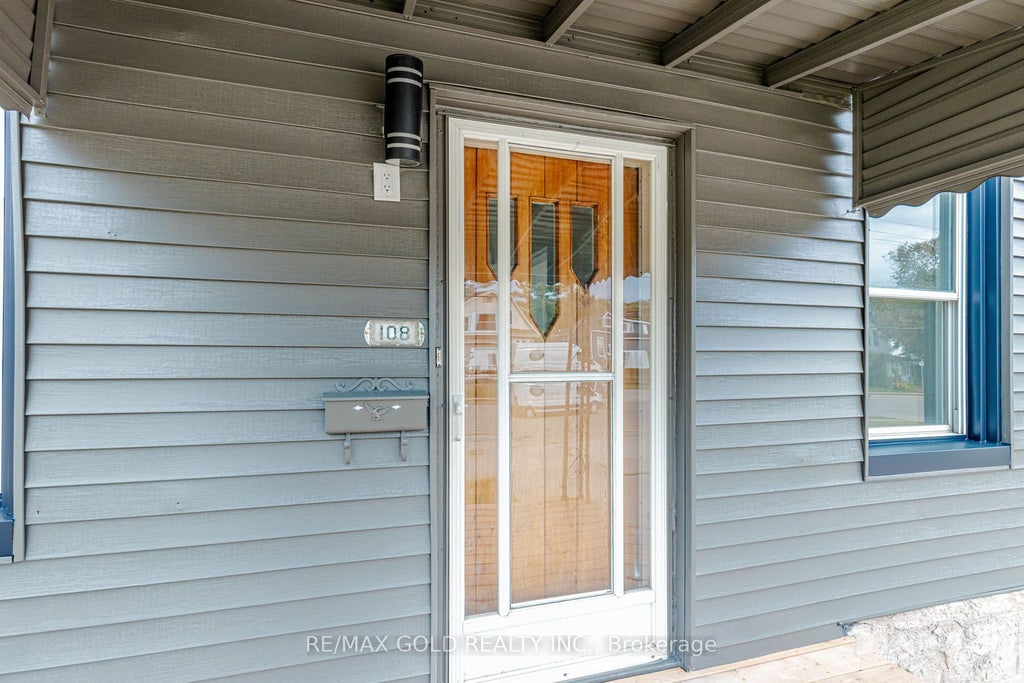 Photo of 108 Norfolk Avenue, Cambridge, ON N1R 3V2 (MLS # X13810242)
