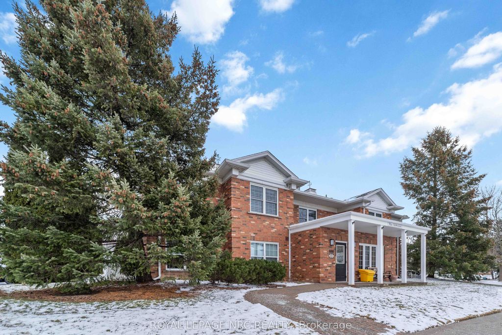 Photo of 4090 John Charles Boulevard #104, Lincoln, ON L0R 2C0 (MLS # X12670192)