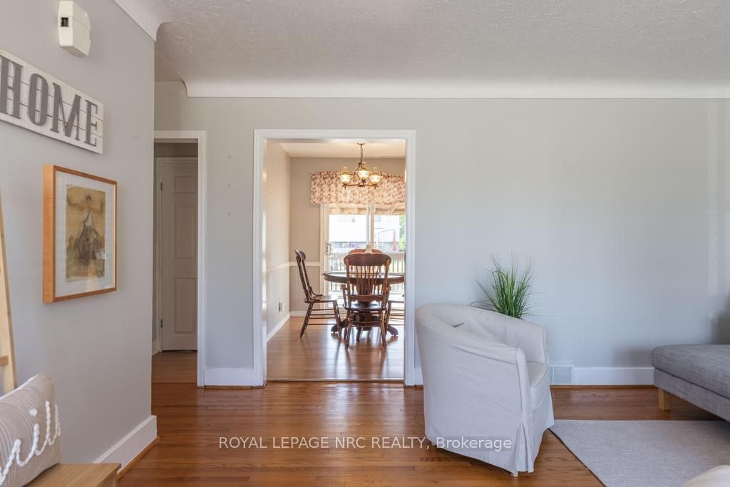 10 Ridgeview Avenue
