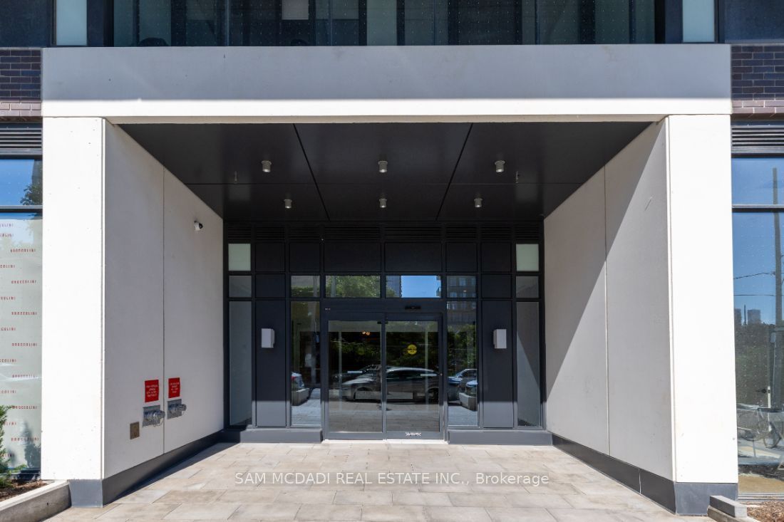 5 Defries Street 801