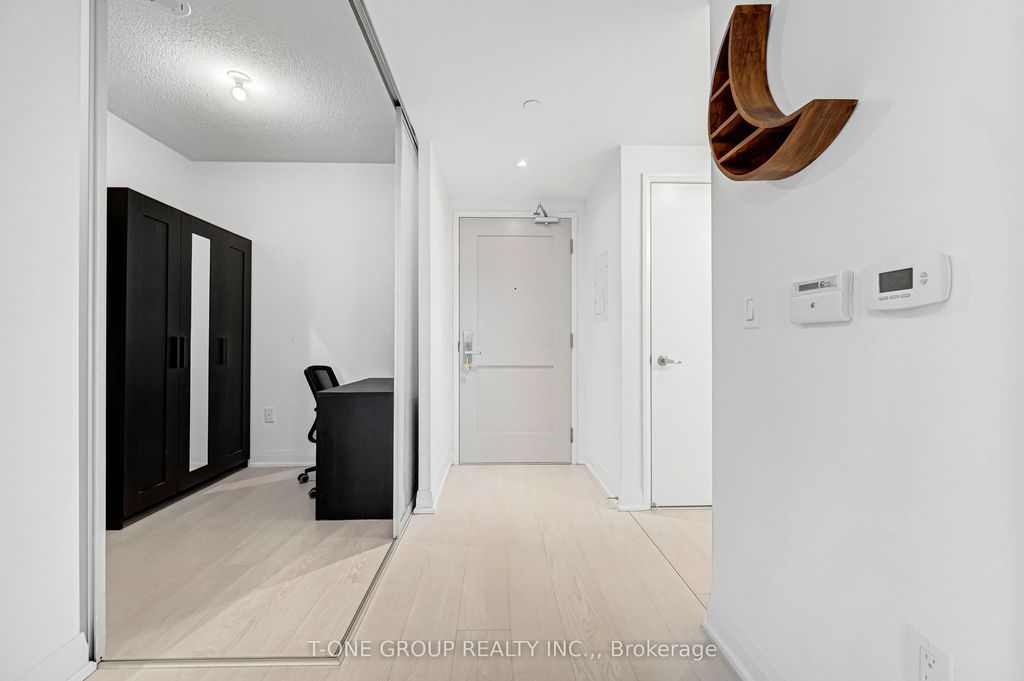 Photo of 10 Gibbs Road #918, Toronto, ON M9B 6L6 (MLS # W12986582)