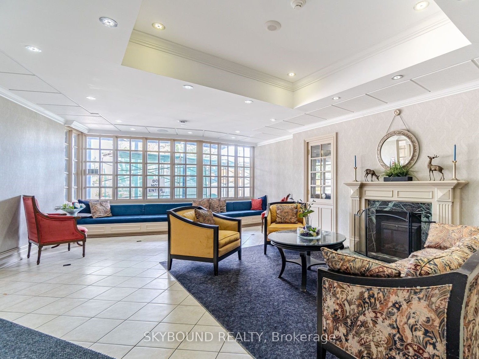 1360 Rathburn Road E 1705