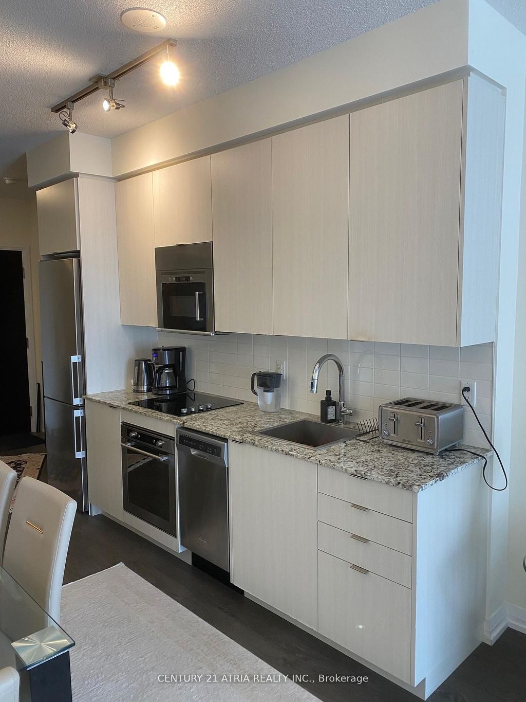 Photo of 101 Erskine Avenue #512, Toronto, ON M4P 1Y5 (MLS # C12406427)