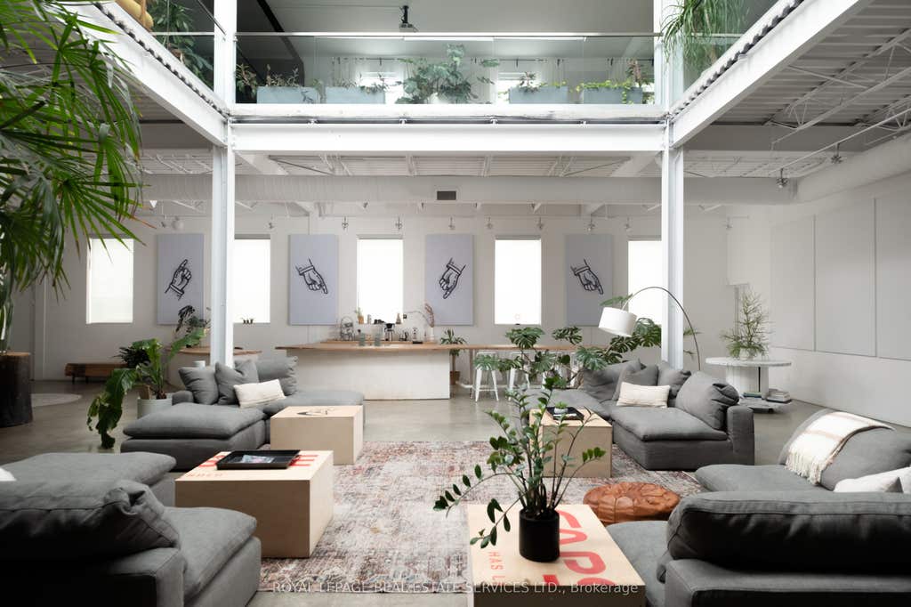 Photo of 1 Roof Garden Lane, Toronto, ON M6H 1R2 (MLS # W13414022)