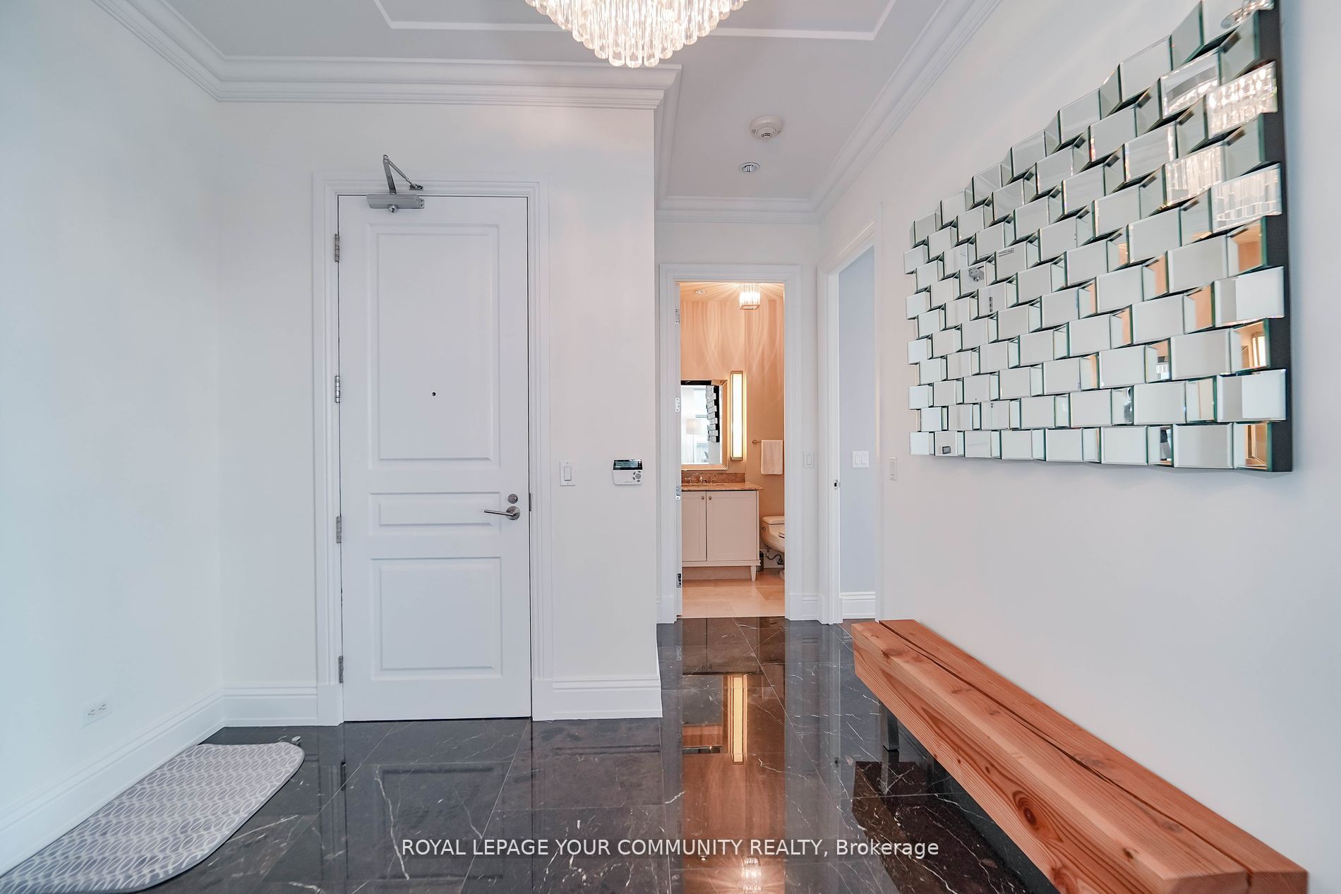 183 Wellington Street W 3903