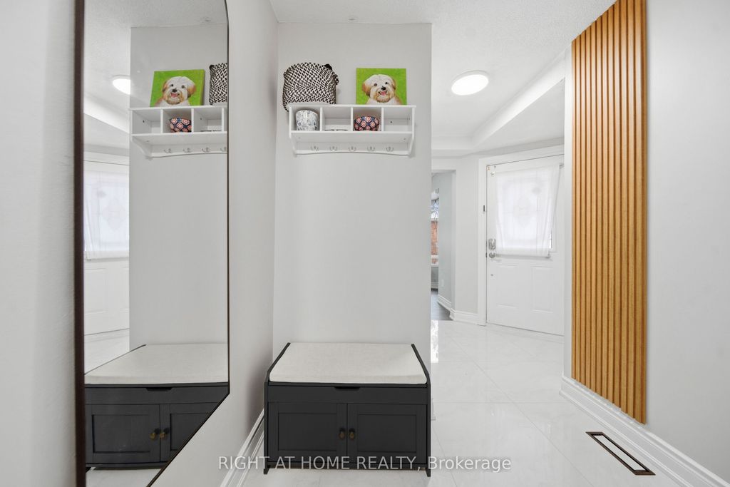 Photo of 44 Forrester Drive, Brampton, ON L6Y 4L7 (MLS # W12594426)