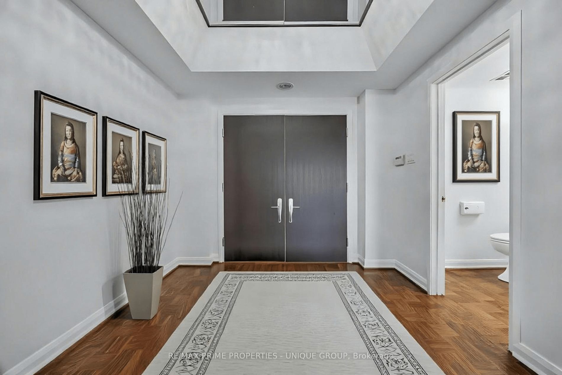 55 Prince Arthur Avenue 805