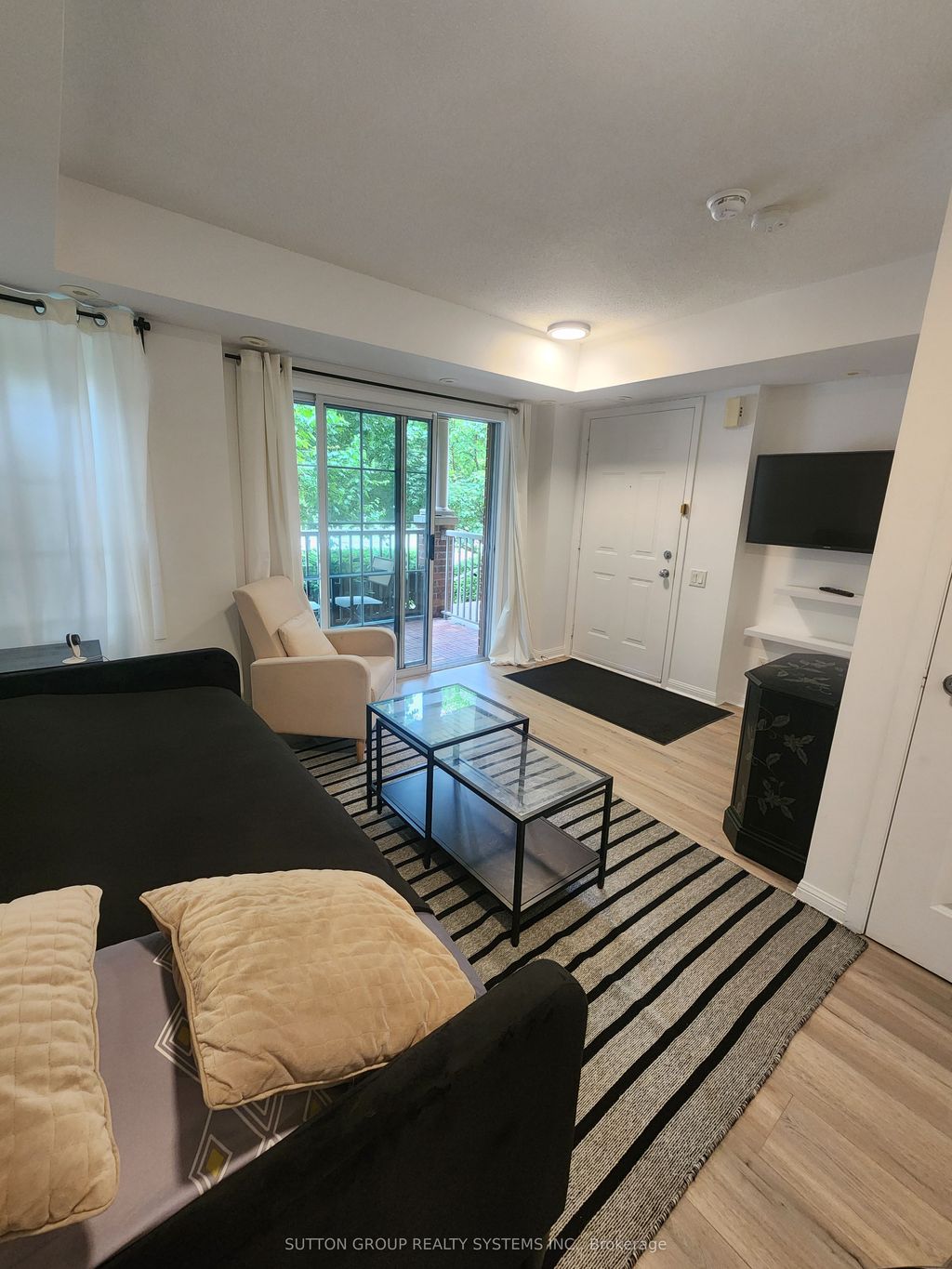 Photo of 93 The Queensway N/A #TH20, Toronto, ON M6S 5A7 (MLS # W12264964)