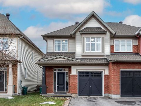 Photo of 634 Moorpark Avenue, Kanata, ON K2M 0H8 (MLS # X12575954)