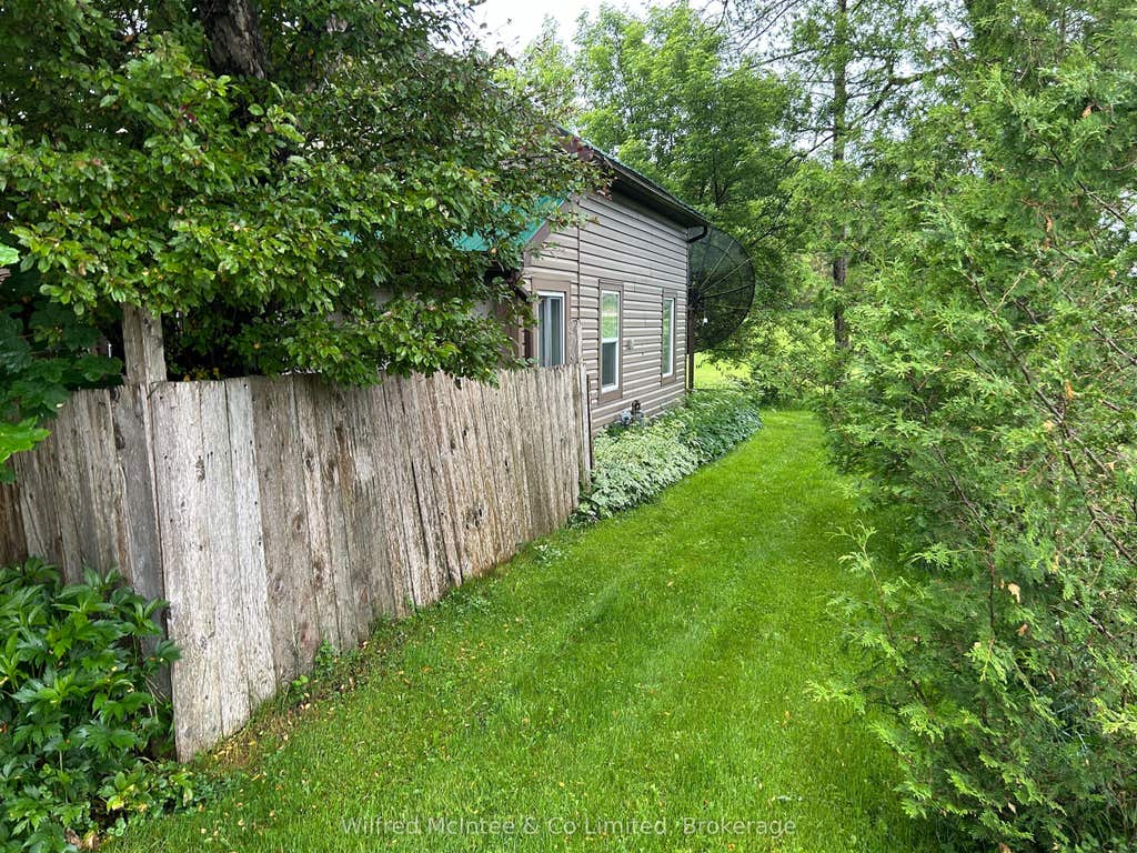 Photo of 401866 Grey 4 Road, West Grey, ON N4N 3B8 (MLS # X12986352)