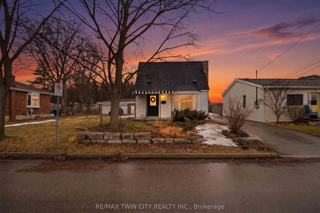 Photo of 112 Harold Avenue, Brantford, ON N3T 1W4 (MLS # X12857584)