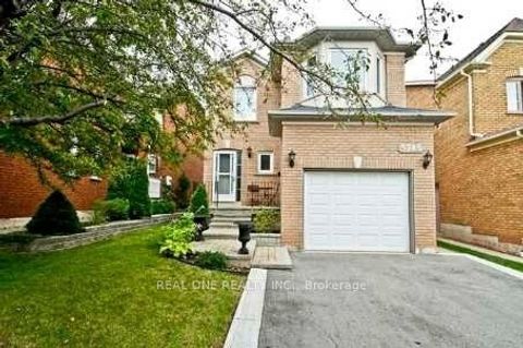 5745 Tayside Crescent Mississauga ON L5M 5J4